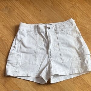 Hollister Women's White Cargo Shorts